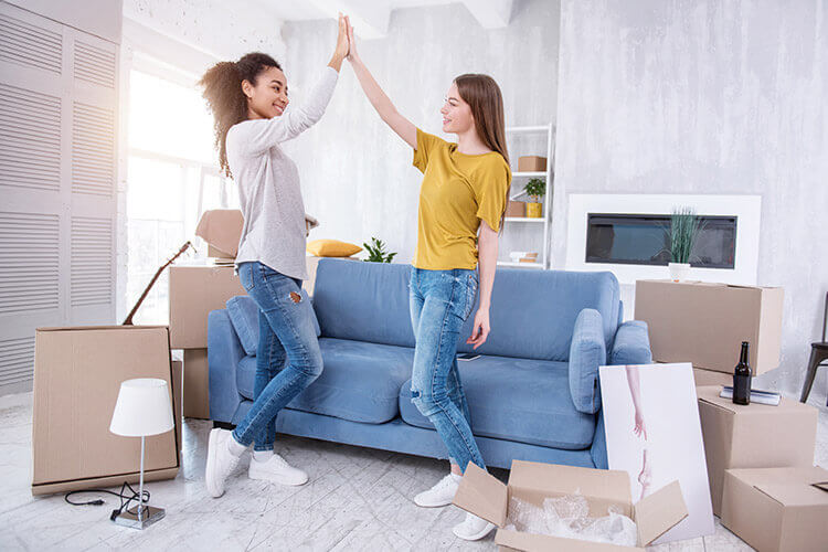 Première location immobilière : tout ce que tu dois savoir ! - Heyme