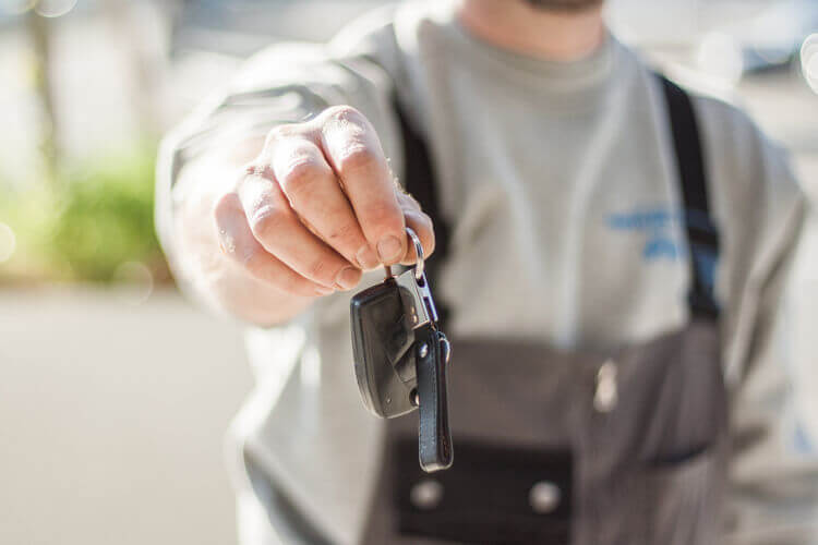 Ta Check-list avant un départ en voiture - Heyme